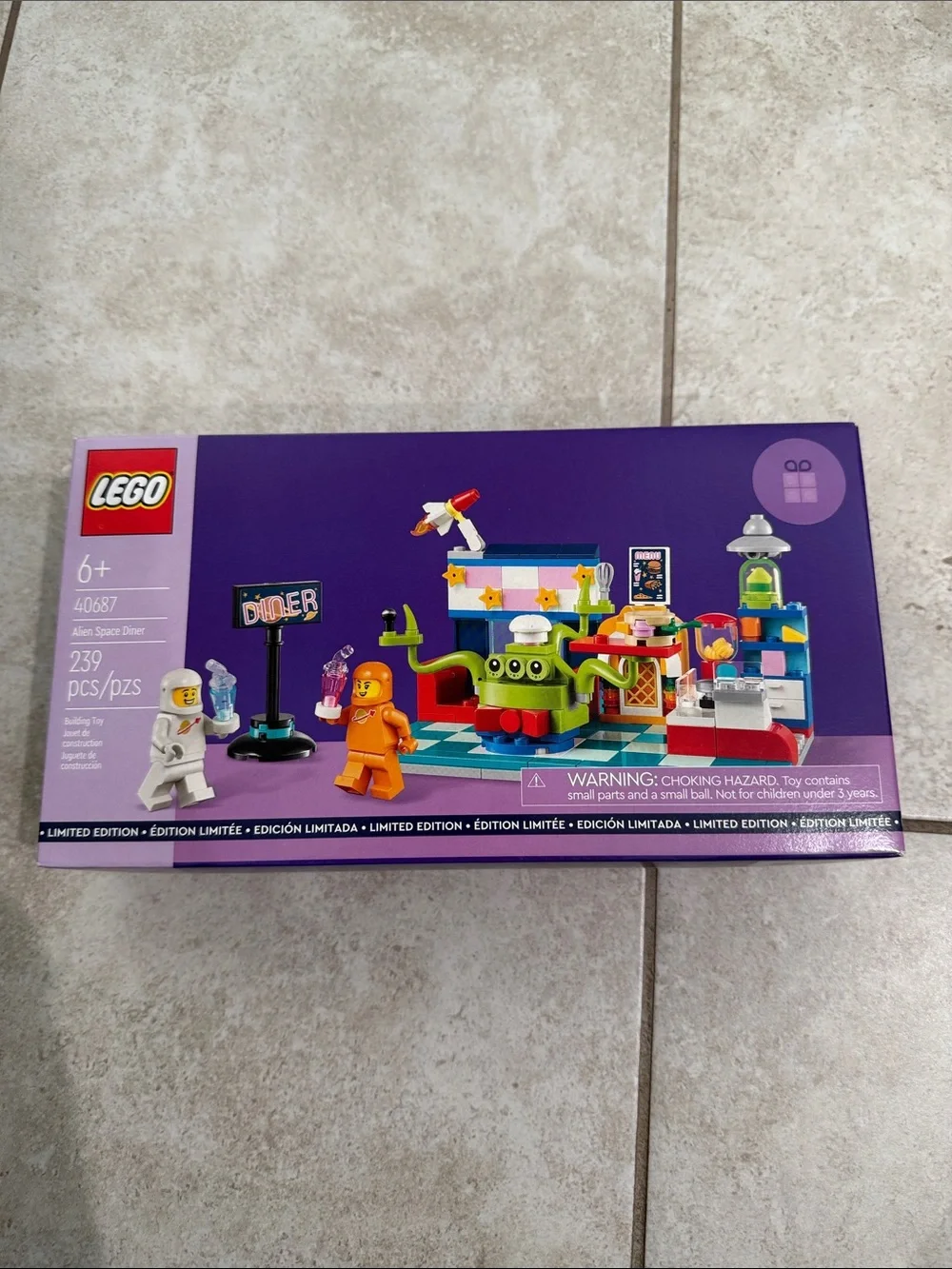 LEGO Alien Space Diner 40687 NWT unopened
